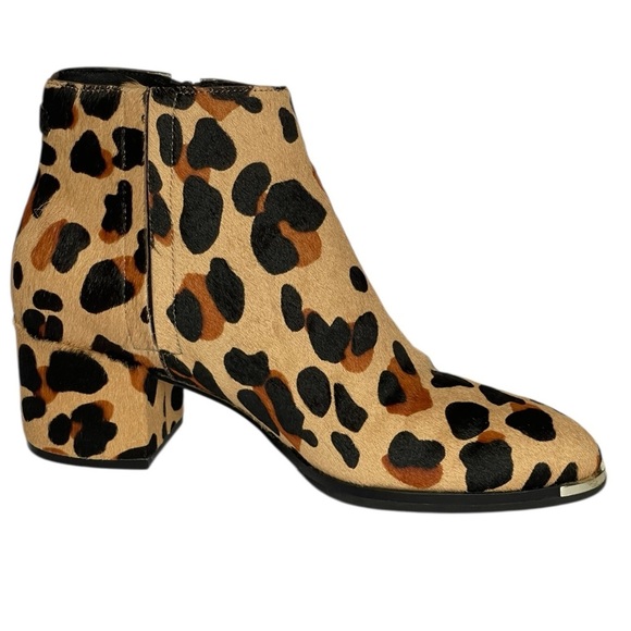 COLE HAAN GRANDSERIES JAGUAR PRINT CALF HAIR BOOTIES NWOT SZ 6.5 B - Picture 6 of 16